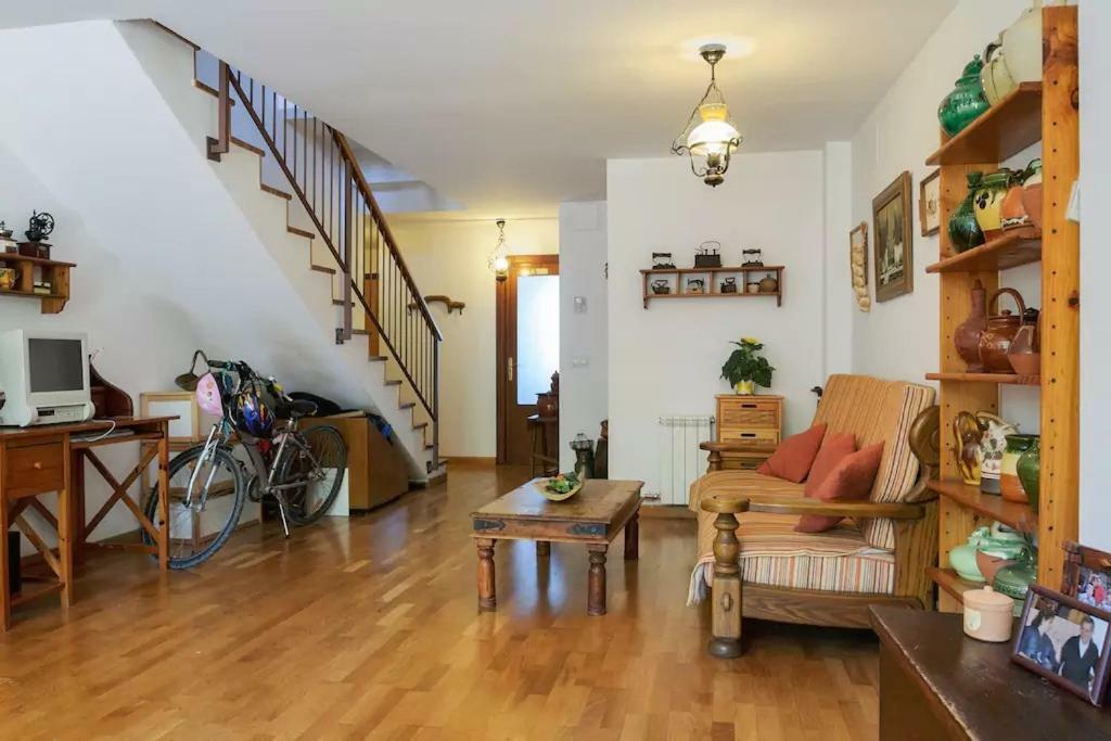Bed and Breakfast Ca la Gloria Vilabertran Exterior foto